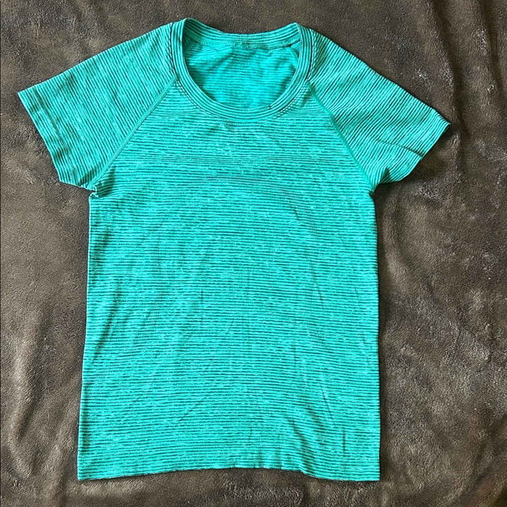 Lululemon Tech Short Sleeve Top Sz 4